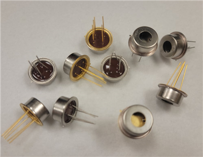 CW-TO8-BW-AD-VS525AF