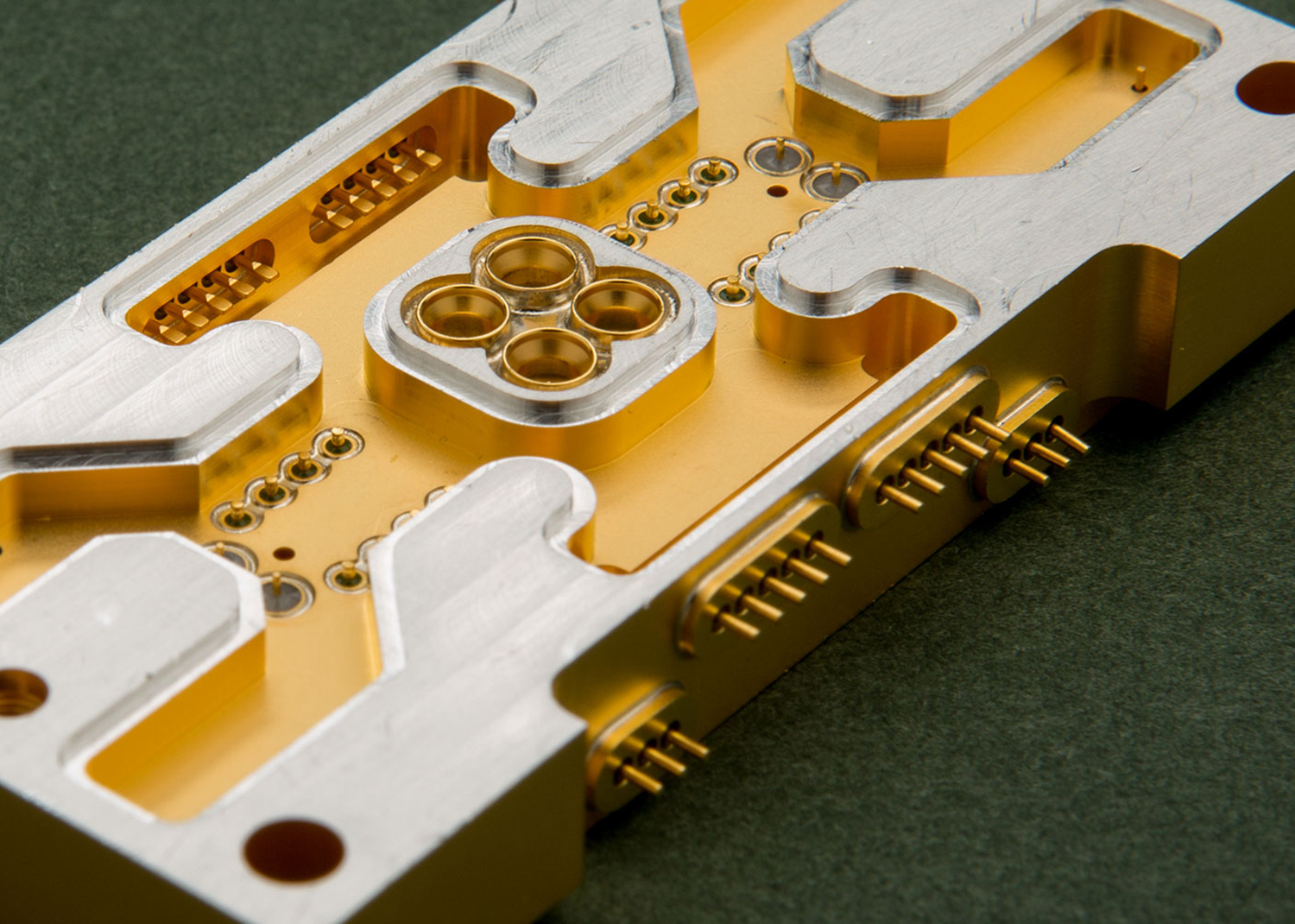 Hermetic RF/Microwave Connectors